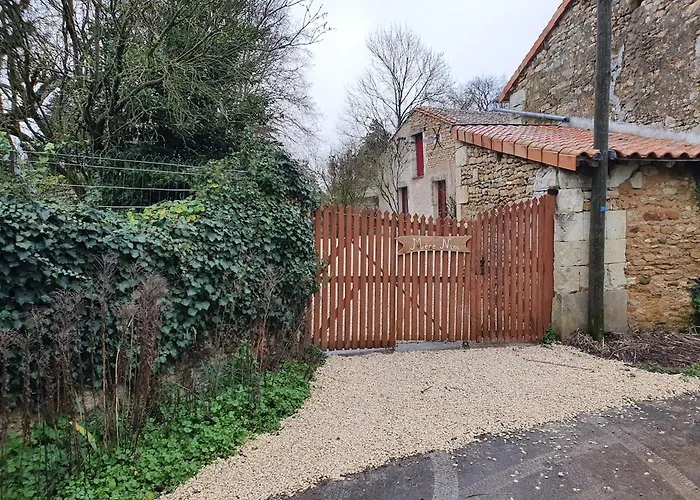 Maisonette, De La Mere Nini 度假居 *