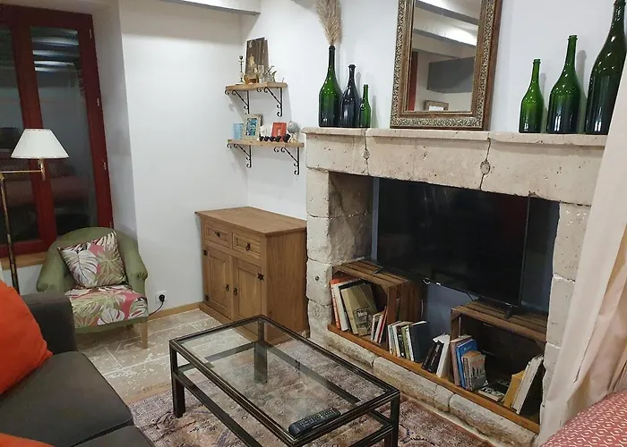 Maisonette, De La Mere Nini 度假居