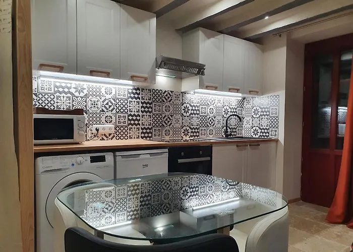 Maisonette, De La Mere Nini 度假居 *